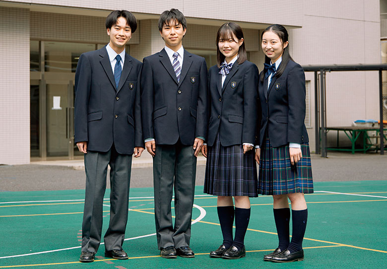 制服紹介 | 安田学園中学校・高等学校